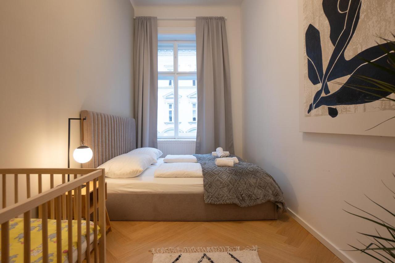 Spacious 110М2 Flat In The City Center Viyana Dış mekan fotoğraf