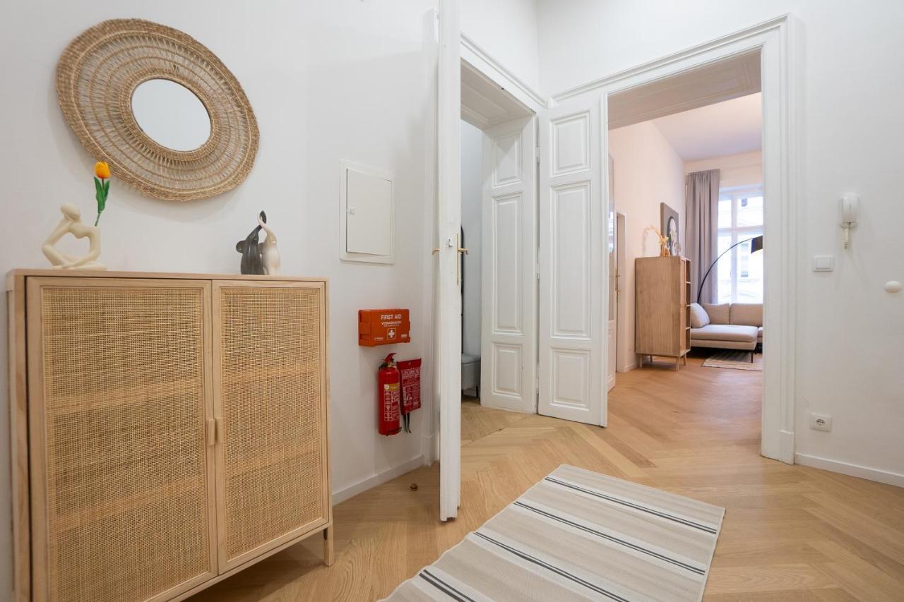 Spacious 110М2 Flat In The City Center Viyana Dış mekan fotoğraf