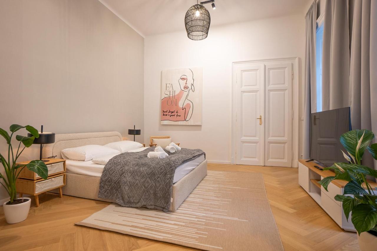 Spacious 110М2 Flat In The City Center Viyana Dış mekan fotoğraf